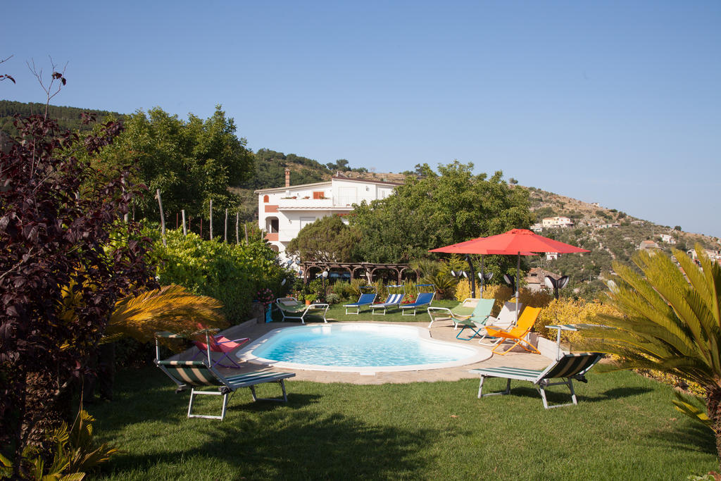 Villa Li Galli SantʼAgata sui Due Golfi Buitenkant foto