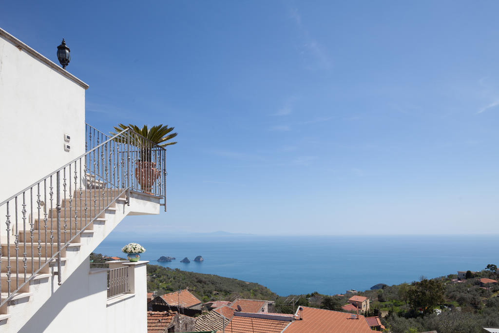 Villa Li Galli SantʼAgata sui Due Golfi Buitenkant foto